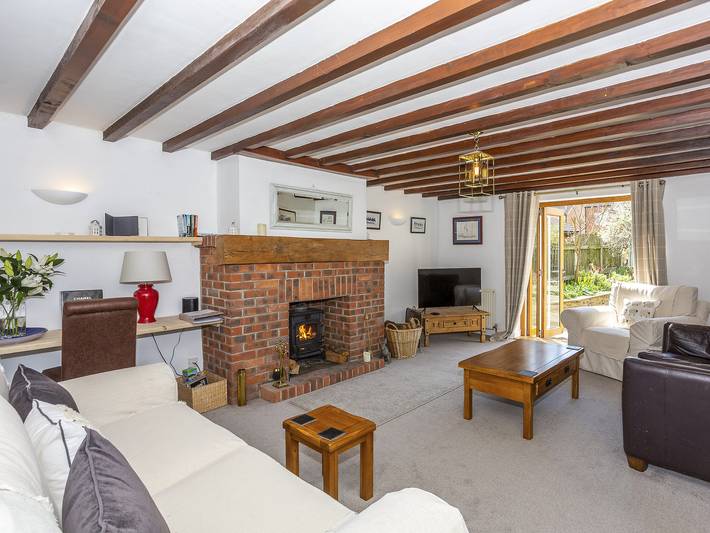 Log cabin for 6 people, with garden, with pets in Pickering