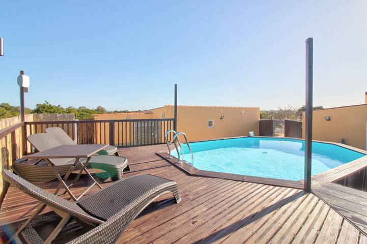 Casa de férias para 10 pessoas, com jacuzzi e jardim, com animais de estimação em Moncarapacho