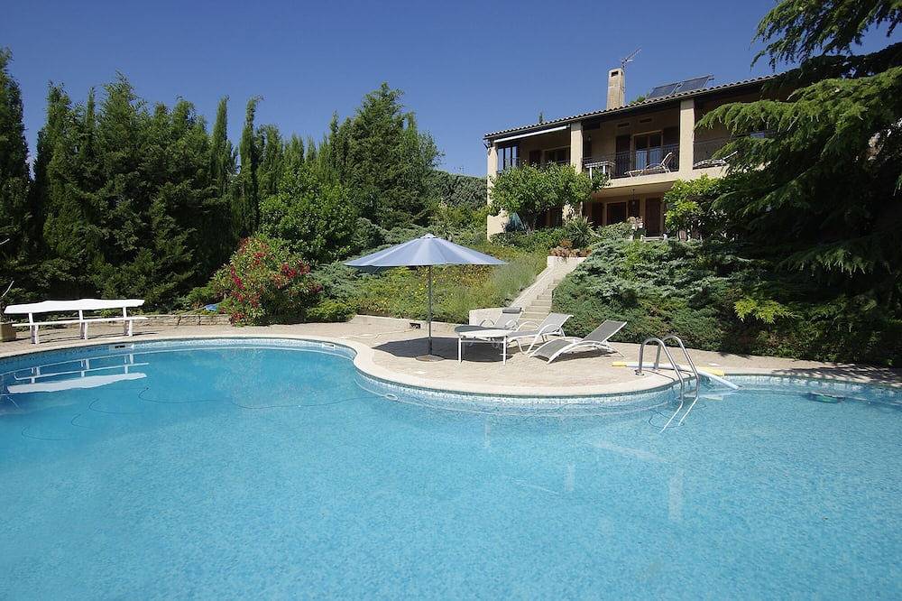 Entire apartment, Beautiful view. in Valensole, Verdon Regional Natural Park