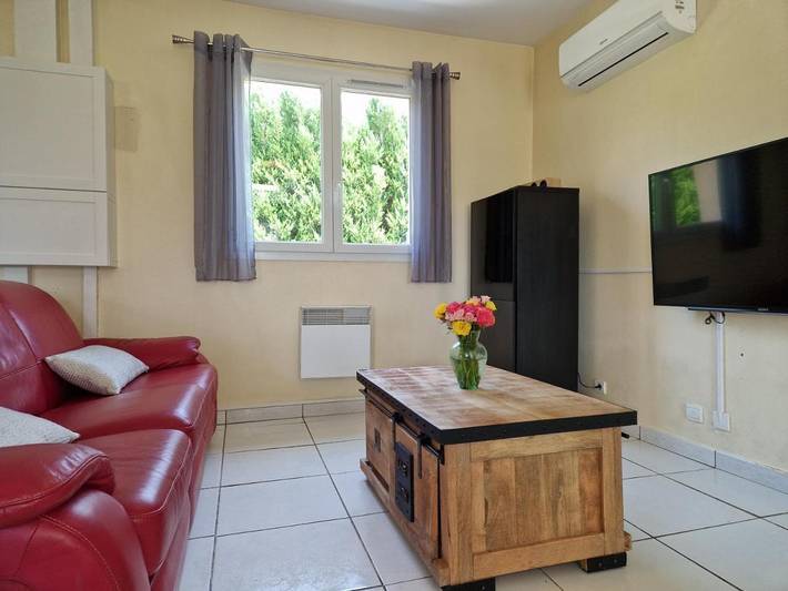 Location de vacances pour 8 personnes, avec vue et jardin à Podensac - 4