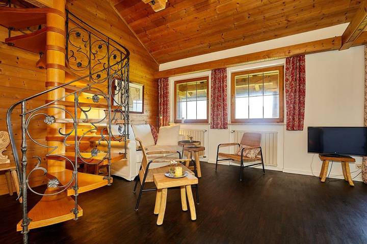 Ferienhaus für 6 Personen, mit Garten und Ausblick im Chiemgau - 2