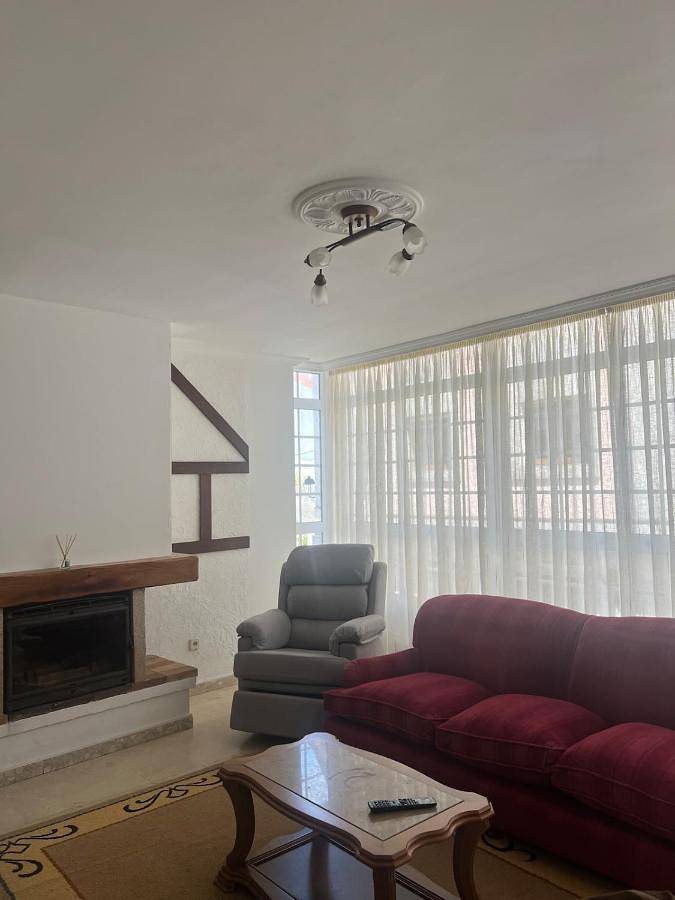 Apartamento para 8 personas, con balcón, Se admiten mascotas en Cambados