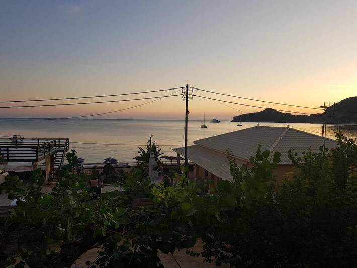Appart’hôtel pour 3 personnes, avec vue et jardin, animaux acceptés