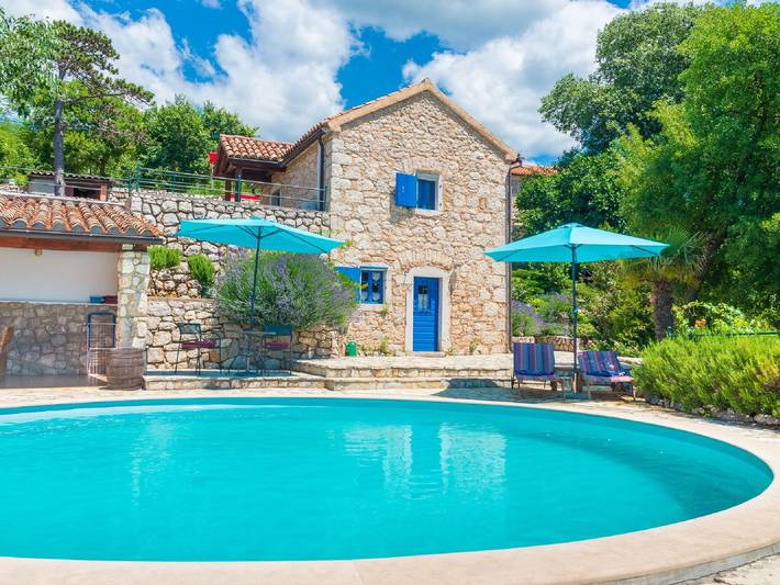 Ferienhaus für 2 Personen, mit Terrasse und Garten sowie Pool in Crikvenica
