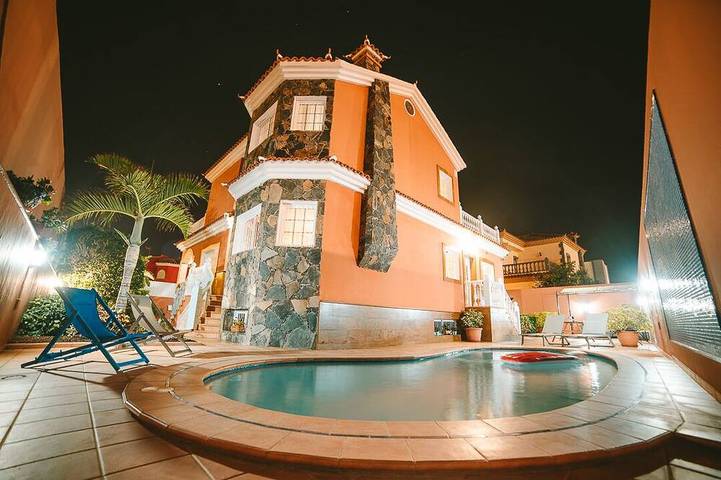 Villa für 10 Personen, mit Garten und Whirlpool in Gran Canaria Süd