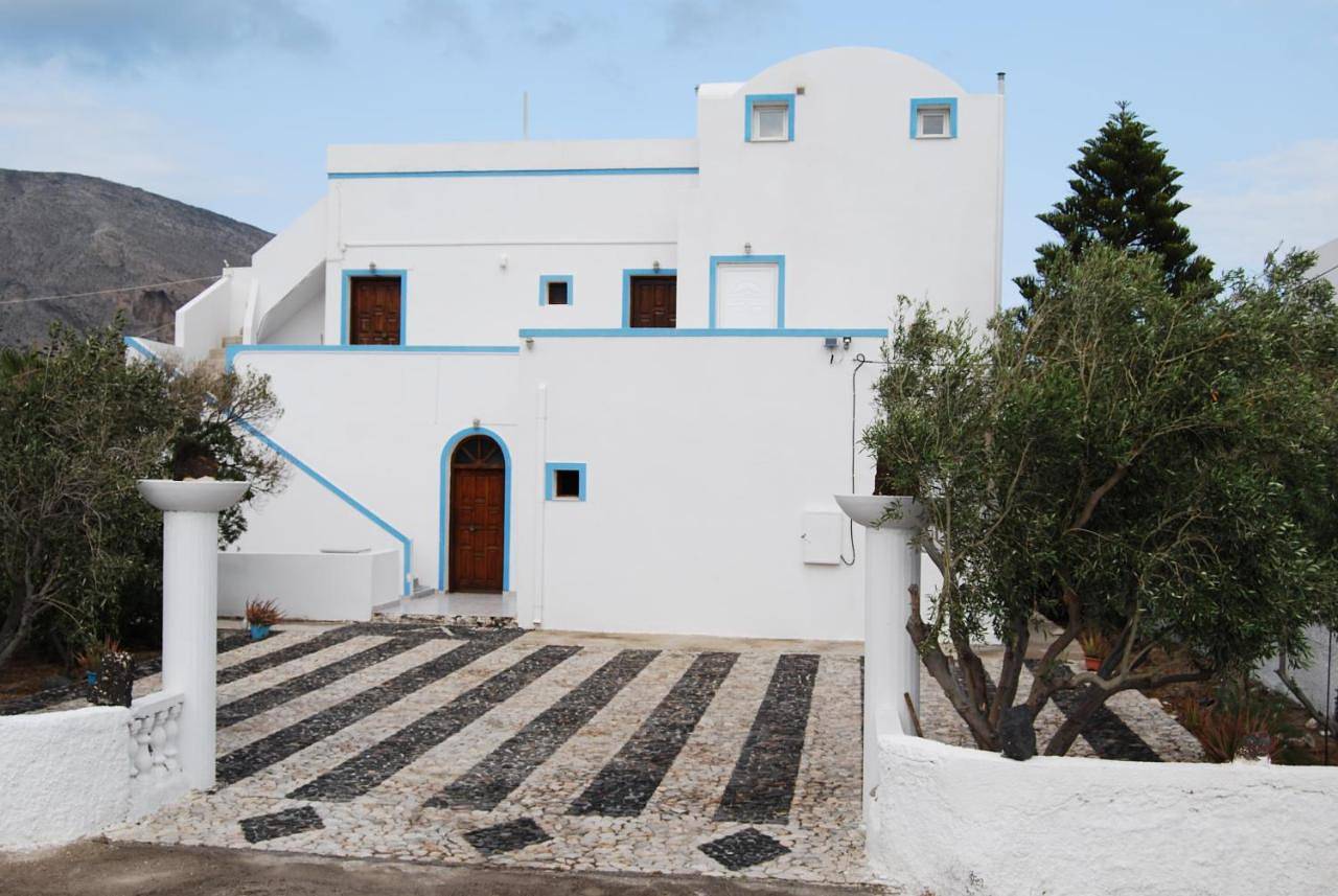 Apollo Rooms in Plage d'Perivolos, Santorin