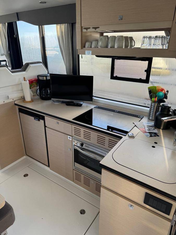 Boot für 4 Personen, mit Terrasse und Seeblick sowie Ausblick in Werder - 3
