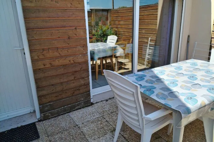 Gîte pour 3 personnes, avec terrasse - 1