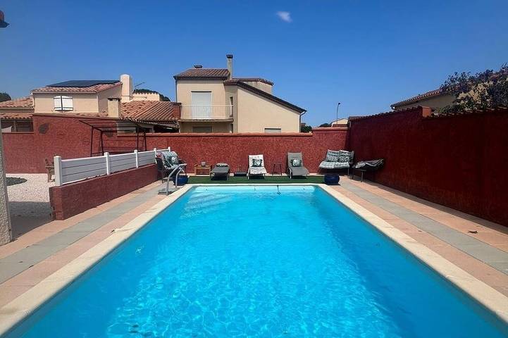 Location de vacances pour 7 personnes, avec jardin à Saint-André