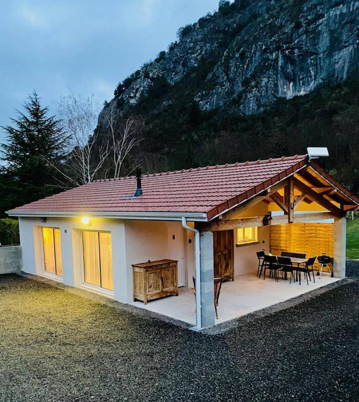 Two-Bedroom House in Ussat, Ariège
