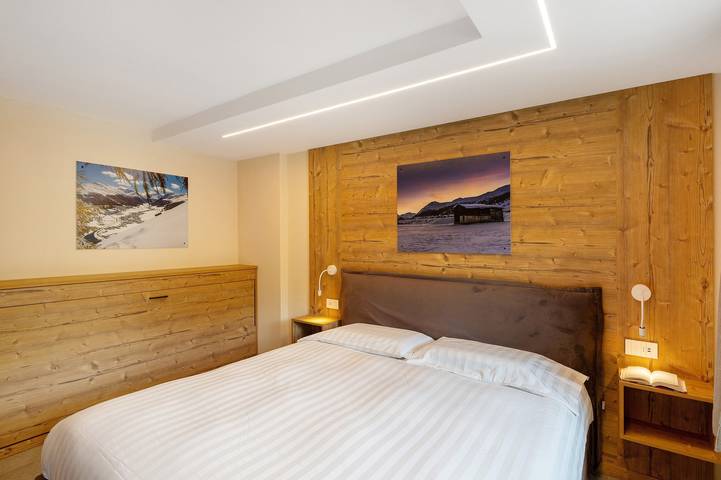 Apartamento entero, Apartamento 'A Due Passi Verde' con vistas a la montaña, balcón y Wi-Fi in Livigno (Town), Livigno
