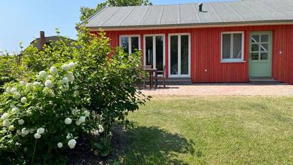 Ferienhaus für 8 Personen, mit Terrasse und Garten, kinderfreundlich in Blowatz