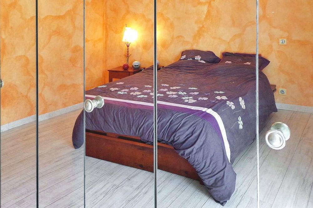 La Musicienne De Paradou in Paradou, Arles region