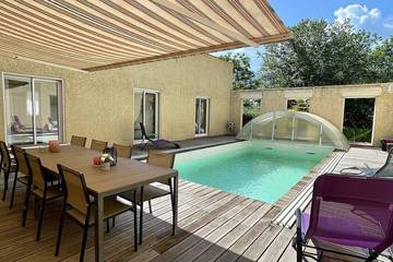 Gîte pour 10 personnes, avec terrasse et jardin, animaux acceptés à Corneilla-de-Conflent