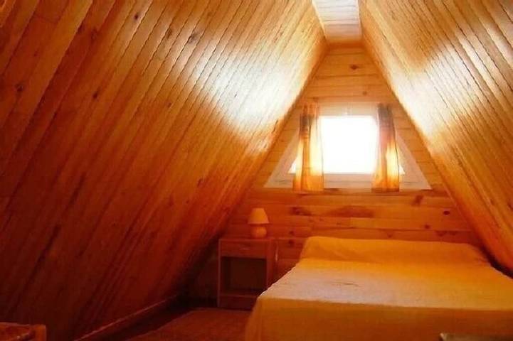 Quiet Mountain Chalet. Hiking, 1/4h from skiing, 200m from the village in Campan, Französische Pyrenäen