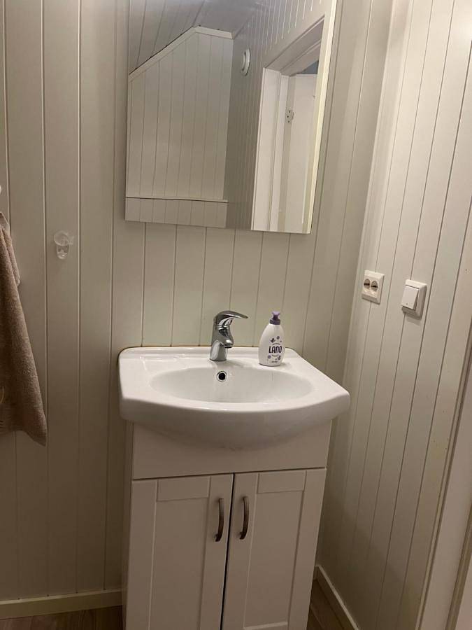 Gîte pour 2 personnes, avec jardin, animaux acceptés à Leknes - 2