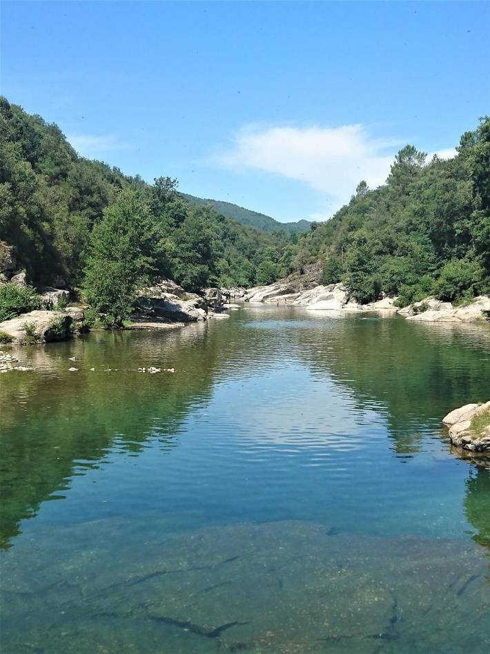 Location de vacances pour 23 personnes, avec vue ainsi que piscine et jardin, animaux acceptés à Saint-Jean-du-Pin - 4