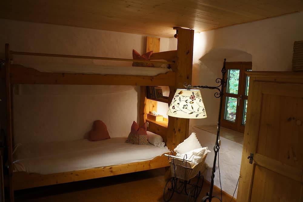 Woidhouse - all-ecological hut feeling with comfort in Schöfweg, Ostbayern