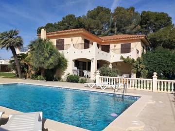 Villa pour 12 personnes, avec jardin à L'Ametlla de Mar