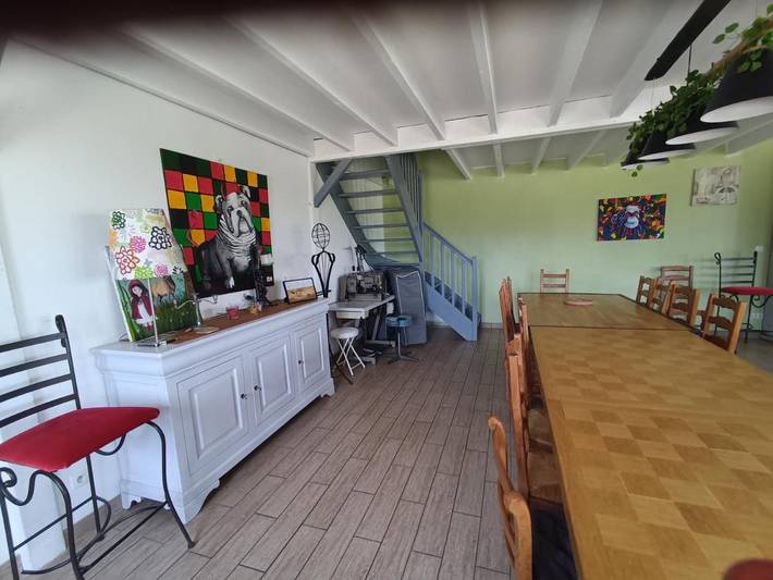 Location de vacances pour 14 personnes, avec vue et terrasse, animaux acceptés à Mazé (Maine-et-Loire)