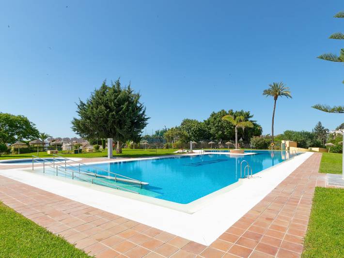 Casa vacanza per 2 persone, con piscina e piscina per bambini in Torremolinos