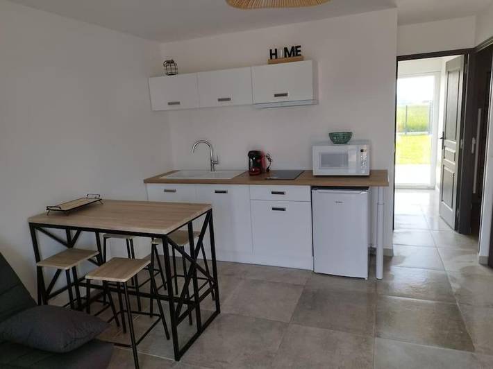 Gîte pour 4 personnes, avec vue et jardin à Saint-Folquin - 2