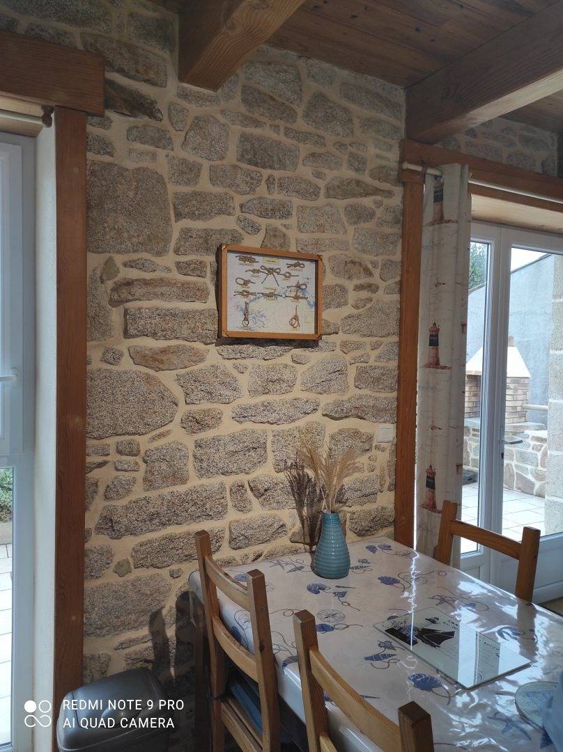 Maison de pêcheur au pied du Phare d'Eckmül, à Penmarch in Penmarch, Côte de Cornouaille