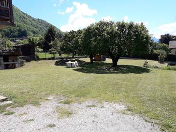 Gîte pour 4 personnes, avec jardin et vue à Venthon