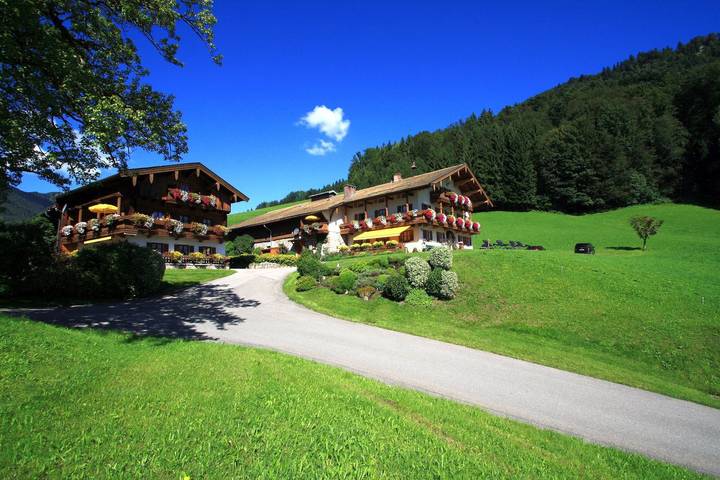Ganze Ferienwohnung, Obersteinberg-Hof inkl. Chiemgaukarte - Ferienwohnung Puppenstübchen, 53qm, mit Balkon, Küche, Wlan in Ruhpolding, Bayerische Alpen