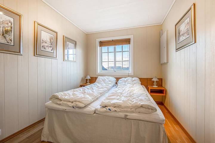 Schönes Haus in Hundeidvik mit Meerblick in Sykkylven