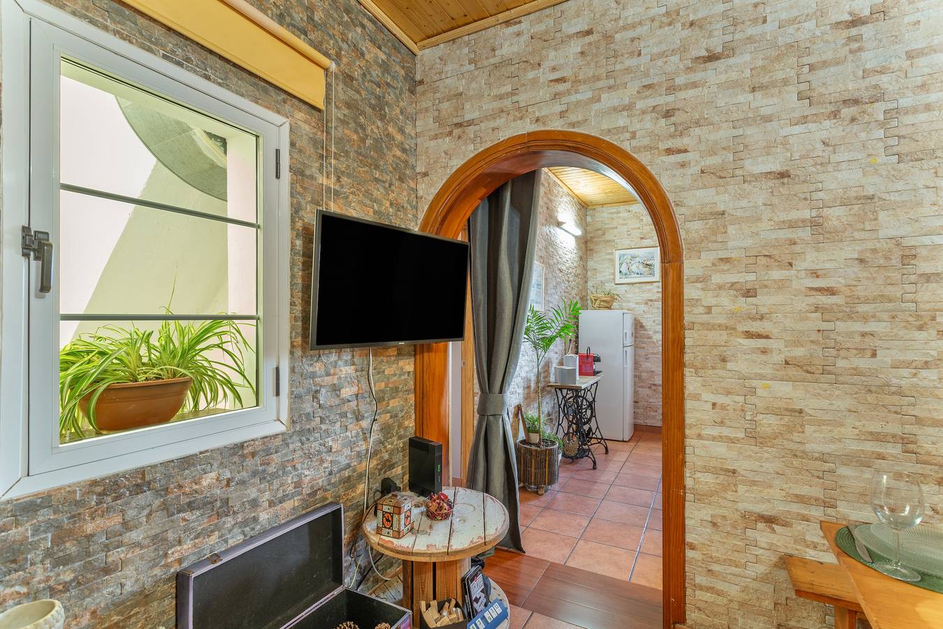 Ferienhaus 'Rosi Cave House' mit Bergblick, Wlan und Klimaanlage in Artenara, Gran Canaria Nord