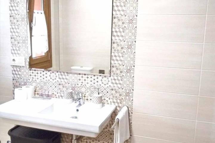 Gîte pour 5 personnes, avec jardin ainsi que balcon et piscine à Tapia de Casariego - 4