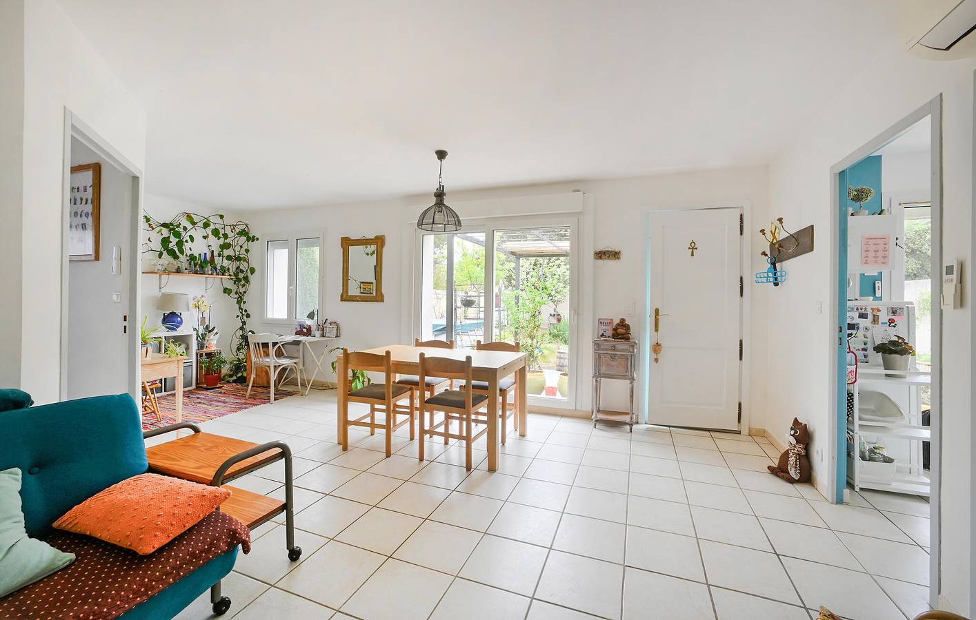 Sonniger Rückzugsort mit Pool und WiFi, 1 km von Sérignan-du-Comtat entfernt in Sérignan-du-Comtat, Vaucluse