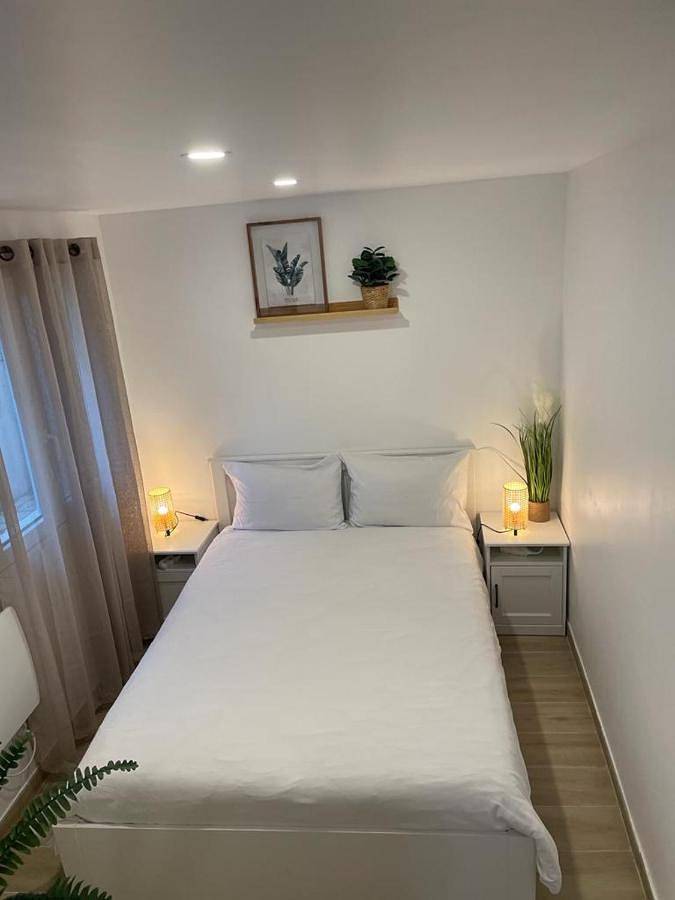 Appartement entier, Résidence Chene- 15 Mn de Paris et 05 Mn d'Orly Aéroport in Viry-Châtillon, Essonne
