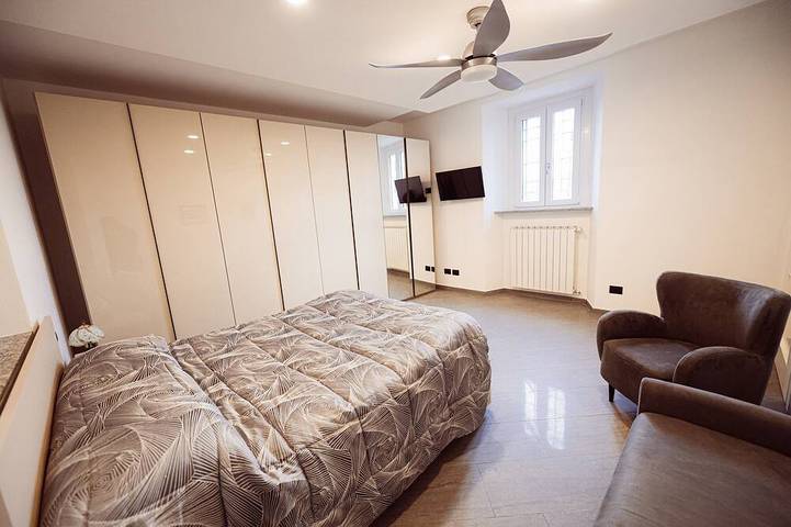 Ganze Wohnung, 3 km from Cernobbio and the lake, beautiful apartment with separate entrance in Maslianico, Comer See