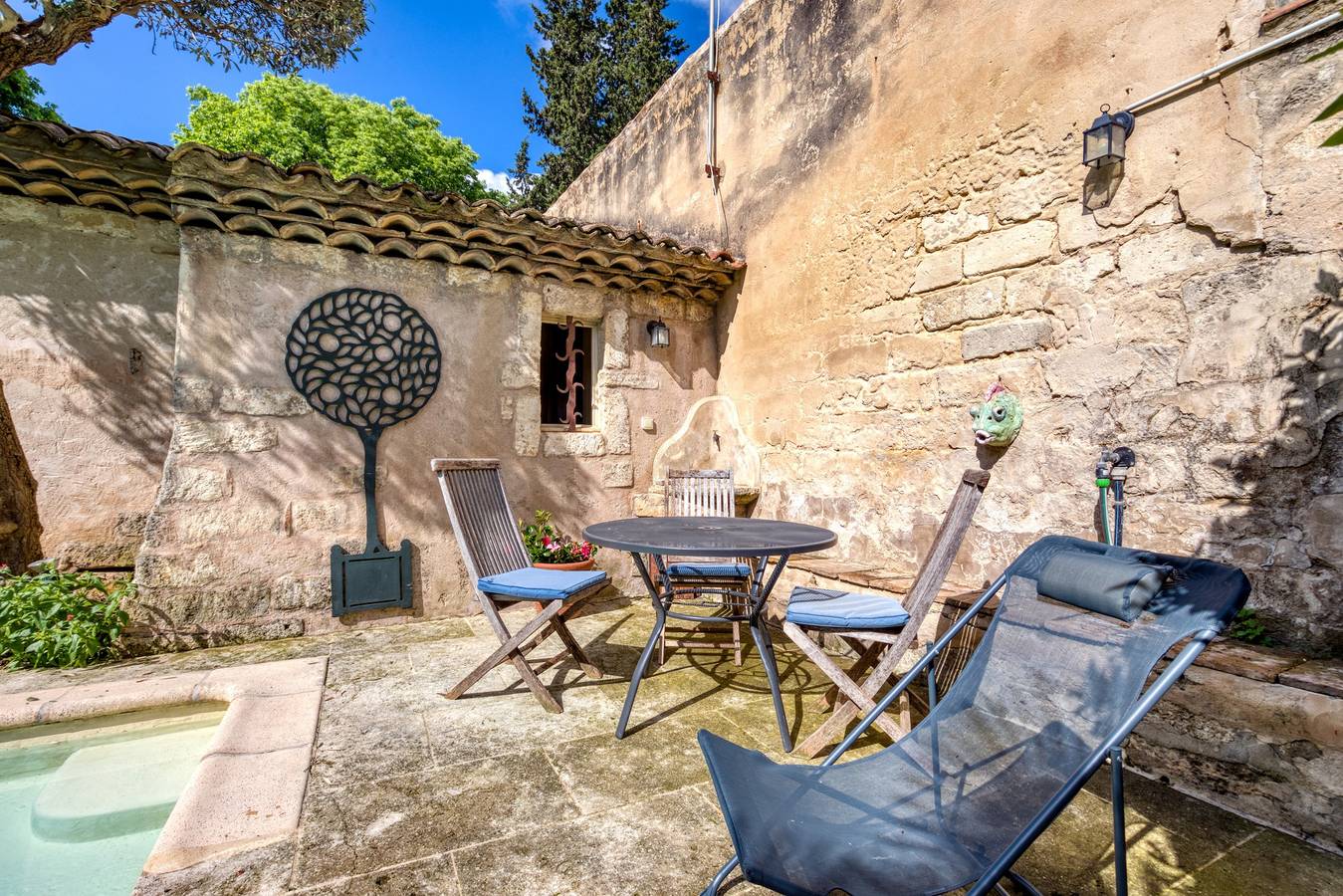 Maison 'Oasis Centre Charme' avec piscine partagée, Wi-Fi et climatisation in Prés d'Arènes, Montpellier