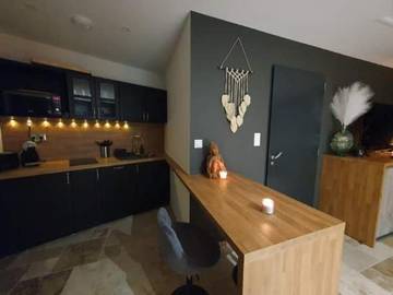 Gîte pour 2 personnes, avec jacuzzi et terrasse à Villeneuve