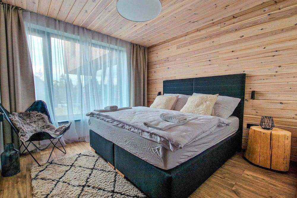 Luxury Chalet with Hot Tube & Sauna in Jasna Ski resort in Liptovský Mikuláš, Jasná Nízke Tatry