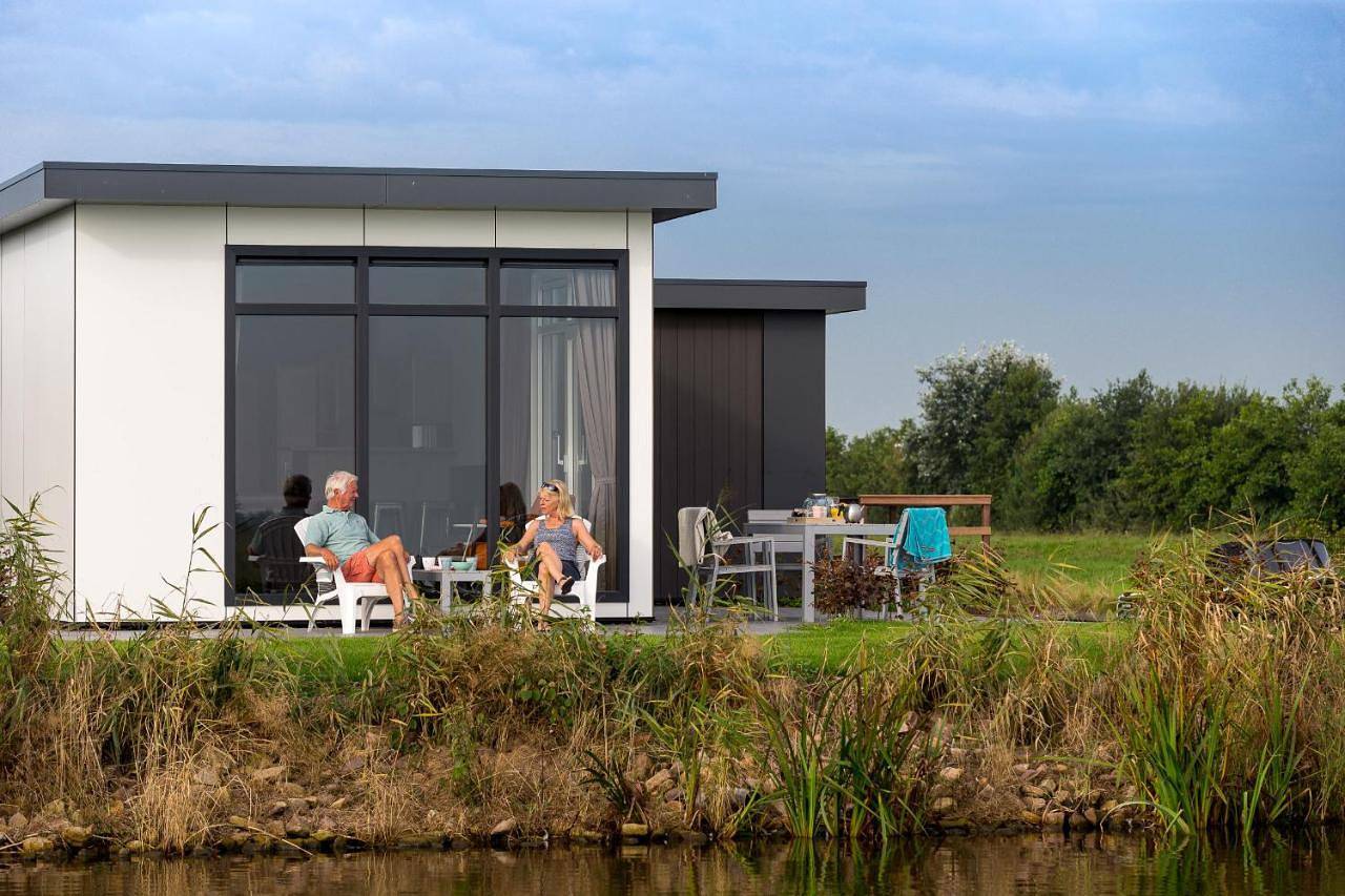 Waterchalet 4 pers in Ijsselmeer