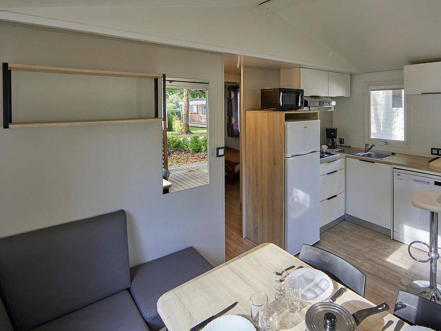 Camping Les Jardins du Morbihan - Mobile home 4 persons - Confort Plus - Tv - Lv in Monterblanc, Regional Natural Park of the Golfe du Morbihan