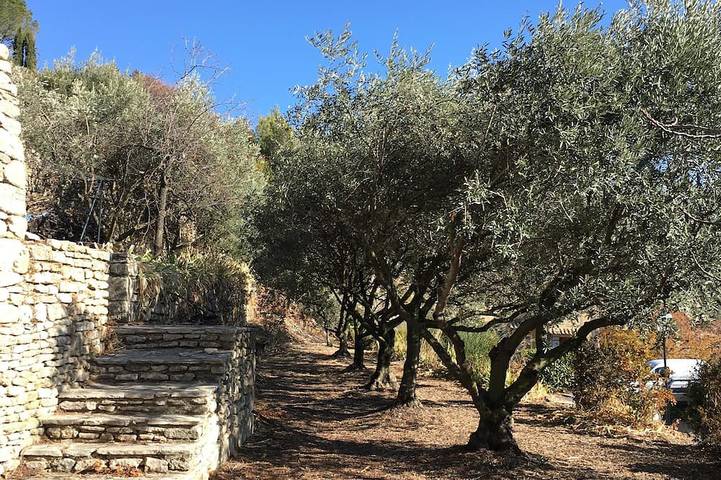 Location de vacances pour 4 personnes, avec Terrasse et Jardin à Bonnieux