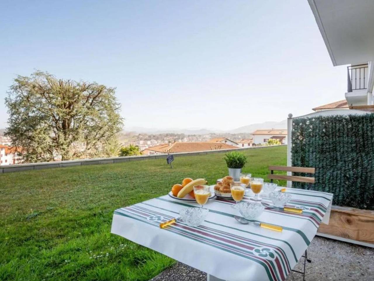 Apartamento entero, Acogedor estudio para 4 personas en Ciboure con terraza in Ciboure, Region de Bayona