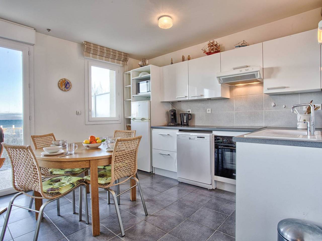 Ganze Wohnung, 2-Zimmer-Wohnung mit Doppelterrasse in Merville-Franceville-Plage in Merville-Franceville-Plage, Caen und Umgebung