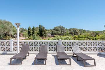 Villa for 4 Guests in Llucmajor, South Majorca, Picture 1