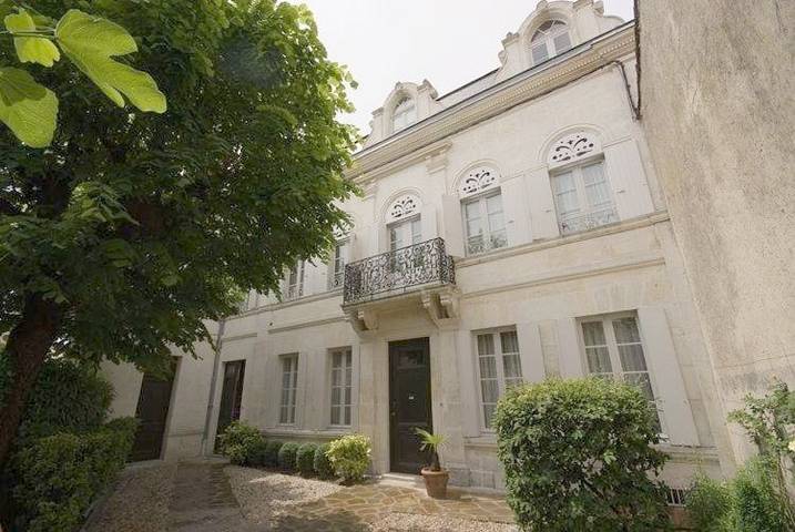 Chambre d’hôte pour 3 personnes, avec Terrasse et Jardin