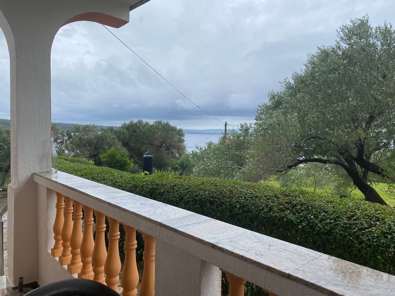 Ganze Wohnung, 1-Zimmer-Ferienwohnung mit Terrasse und Meerblick Supetarska Draga - Gonar, Rab A-24383-b in Supetarska Draga, Rab