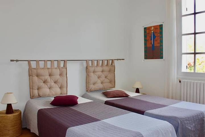 Gîte pour 4 personnes, avec terrasse et jardin à Yvoy-le-Marron - 2