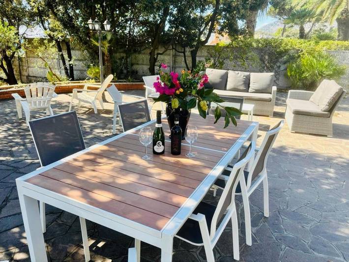 Location de vacances pour 12 personnes, avec jardin et vue à Fondi - 2