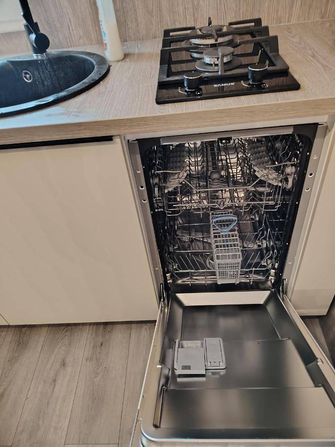 Gîte pour 5 personnes, avec balcon et vue à Brașov - 2