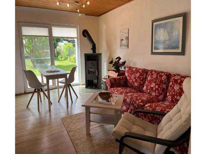 Ferienhaus für 3 Personen, mit Terrasse und Garten in Damshagen